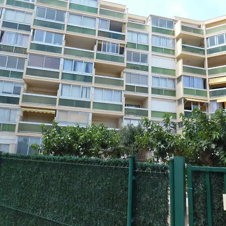 Apartman Deux-pieces Renove Face A La Avec Parking - Fr-1-696-125 *
