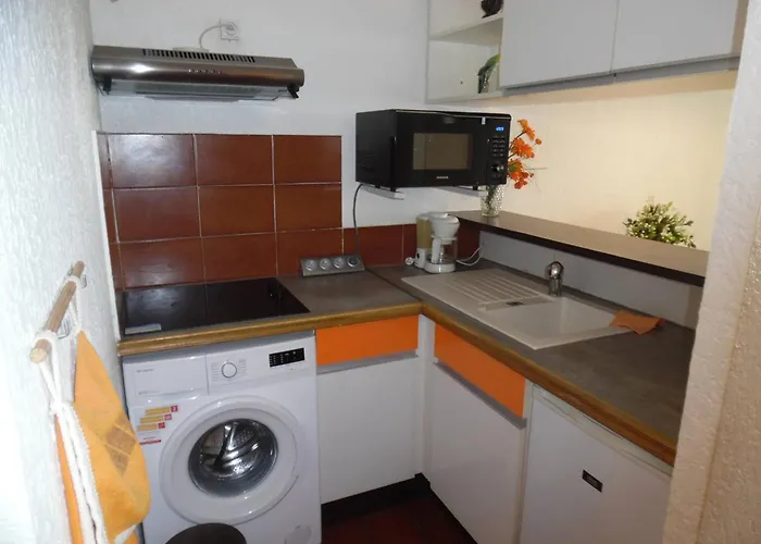 Deux-pièces Rénové Face à La Avec Parking - Fr-1-696-125 Apartamento *