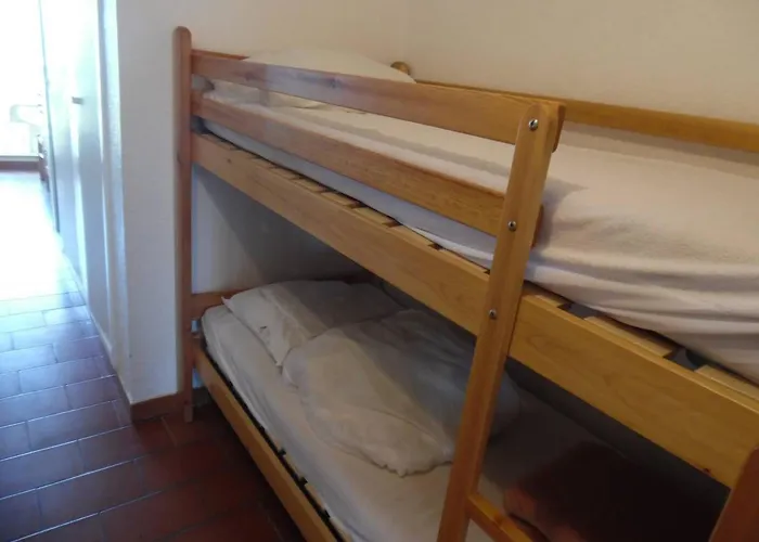 Deux-pièces Rénové Face à La Avec Parking - Fr-1-696-125 Apartamento